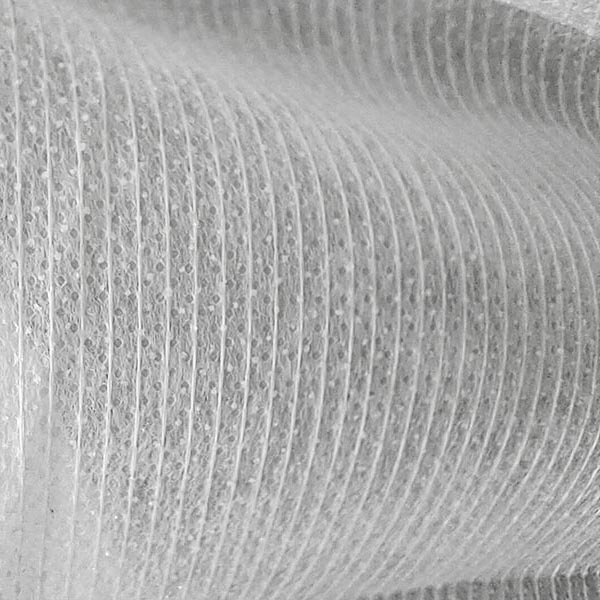 Nonwoven interlining with quilting seam